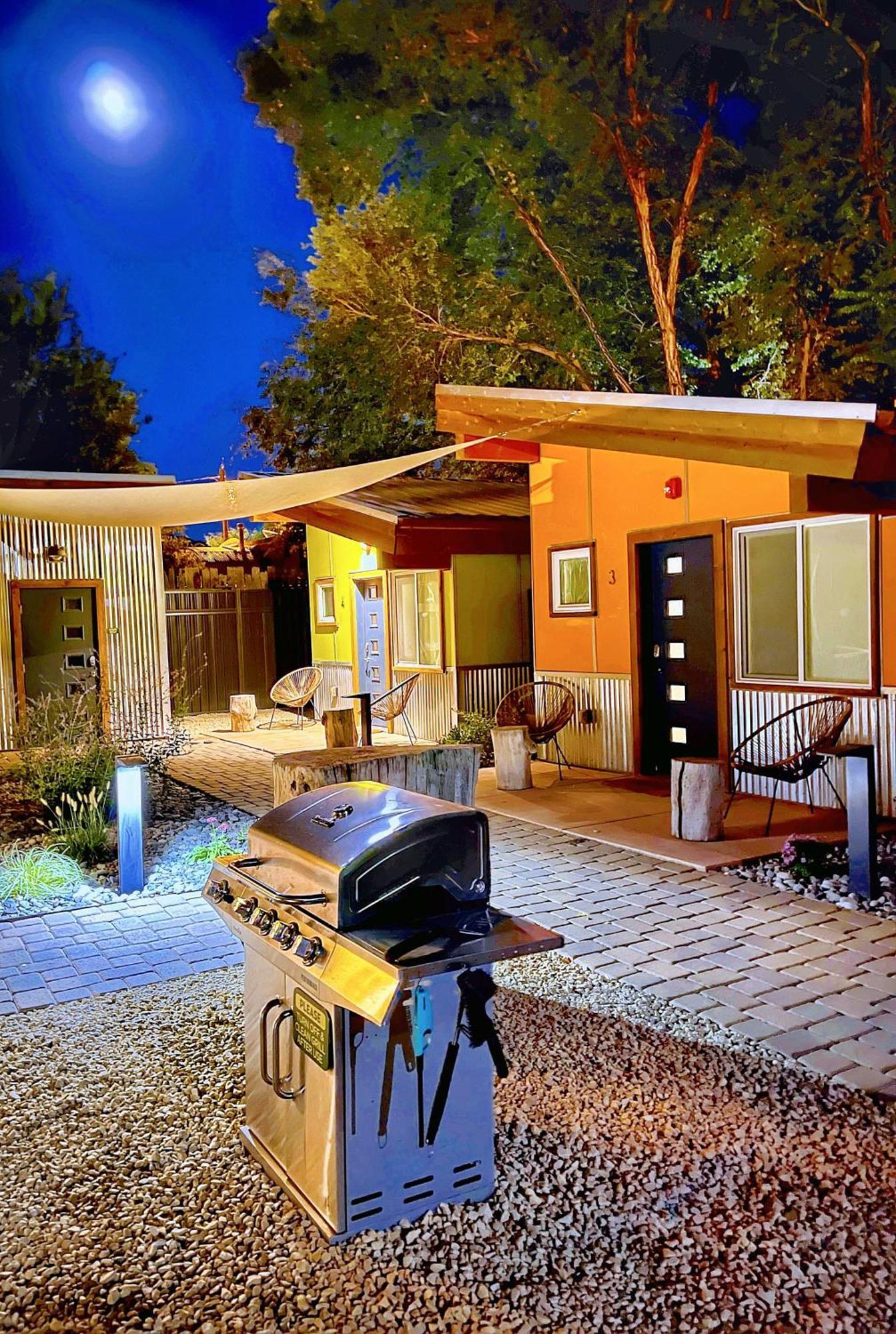 Downtown Kokopelli West 9 - Newly Remodeled Stylish Studio Moab Luaran gambar