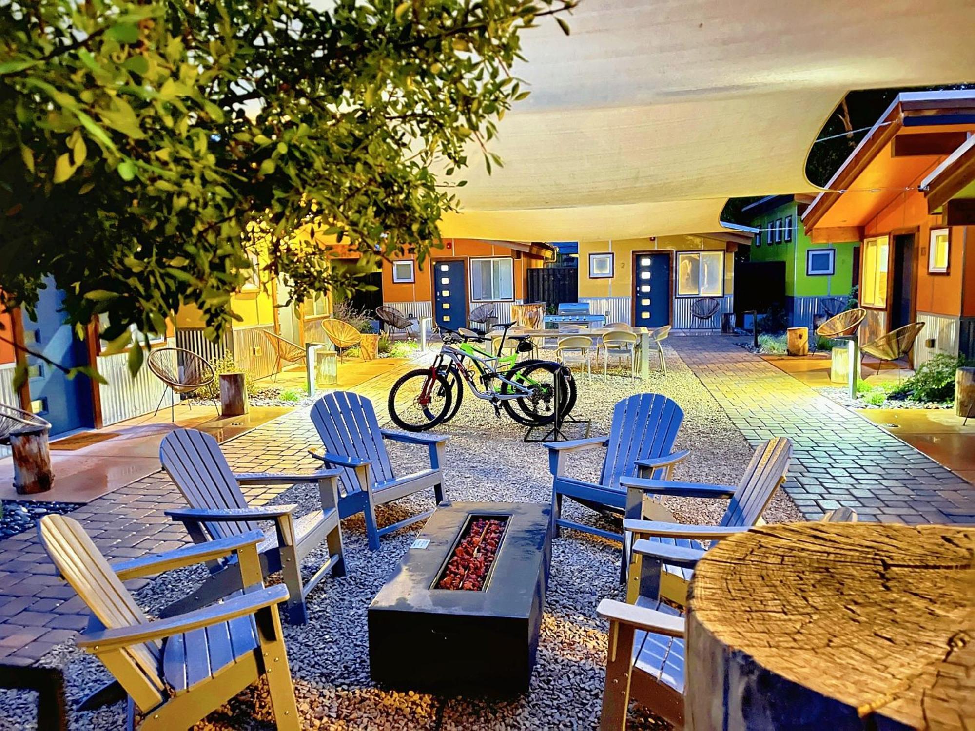 Downtown Kokopelli West 9 - Newly Remodeled Stylish Studio Moab Luaran gambar